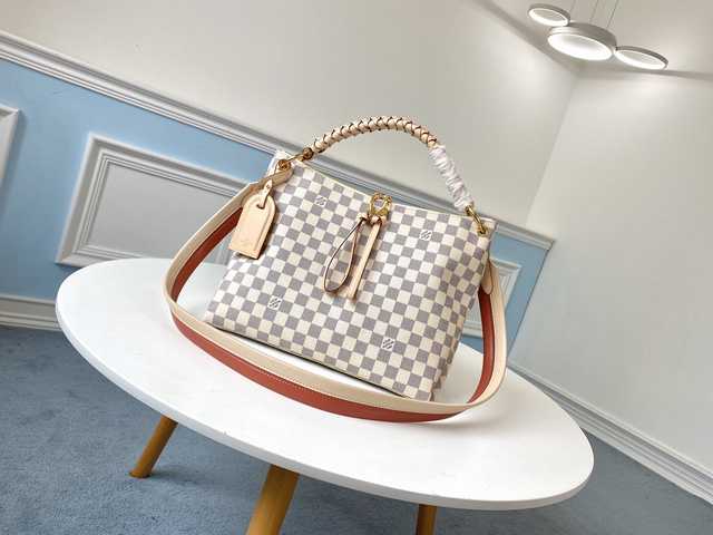N40345 Beaubourg Hobo MM 32