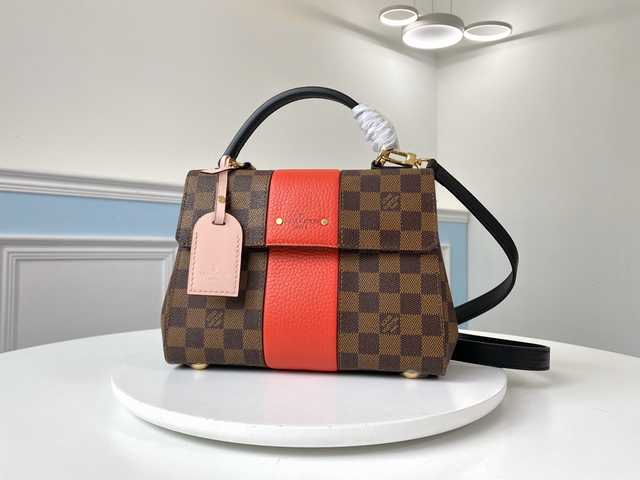 N41073 Bond Street BB 24