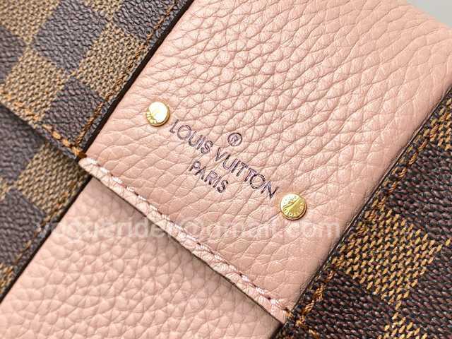 N41071 Bond Street BB 24 N41071 Bond Street BB 24