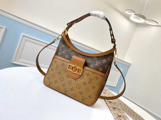 M44396 Dauphine 21