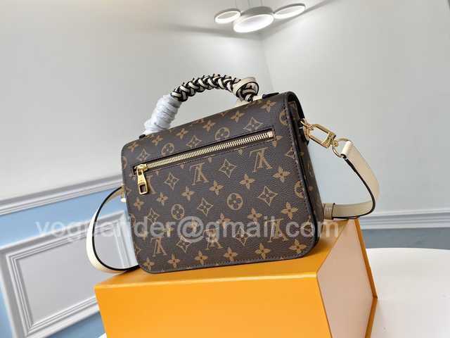 M45152 Pochette Metis 25 M45152 Pochette Metis 25