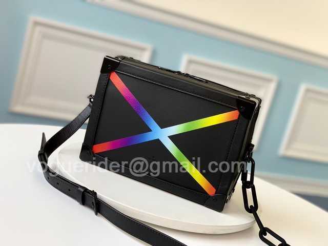 M30341 Soft Trunk 25 M30341 Soft Trunk 25