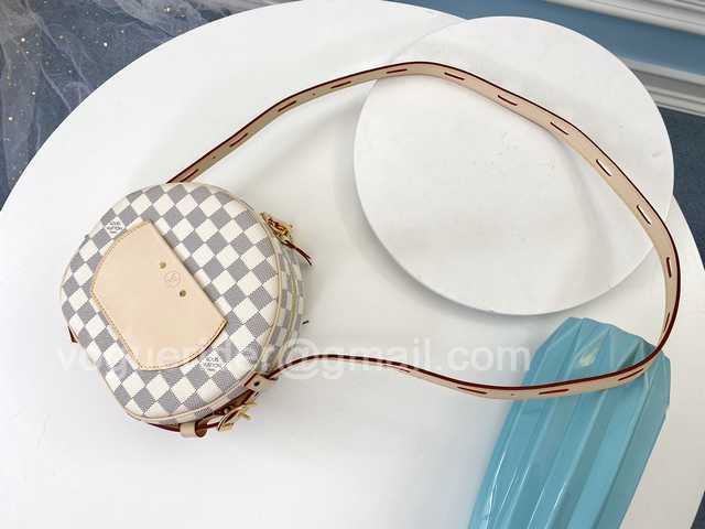 N52294 Boite Chapeau Souple 22 N52294 Boite Chapeau Souple 22