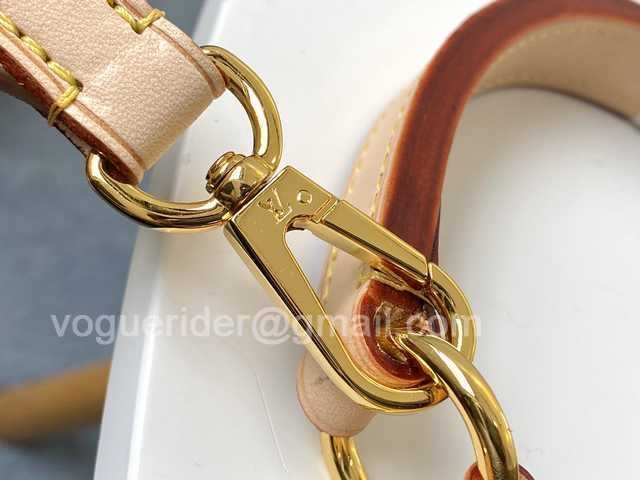 M43653 Cluny BB 28 M43653 Cluny BB 28