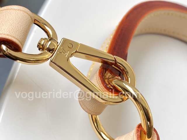 M42738 Cluny BB 28 M42738 Cluny BB 28
