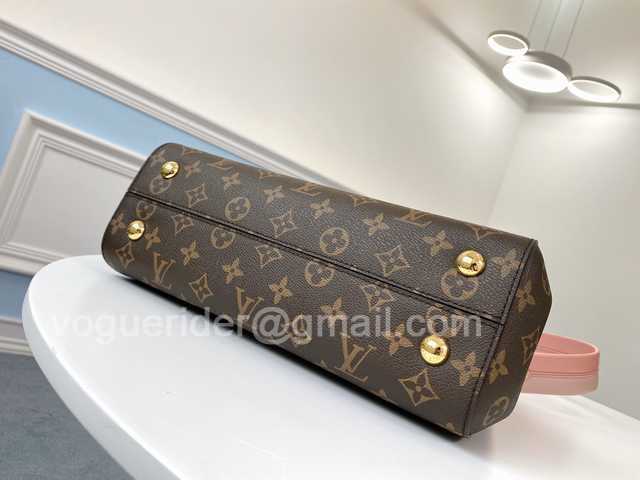 M42735 Cluny MM 32 M42735 Cluny MM 32
