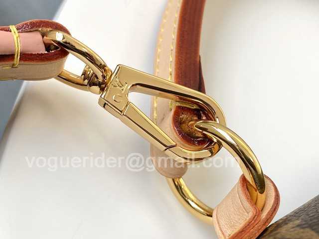 M42735 Cluny MM 32 M42735 Cluny MM 32
