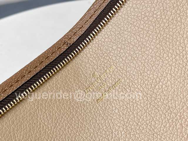 M67692 Toilet Pouch XL 26