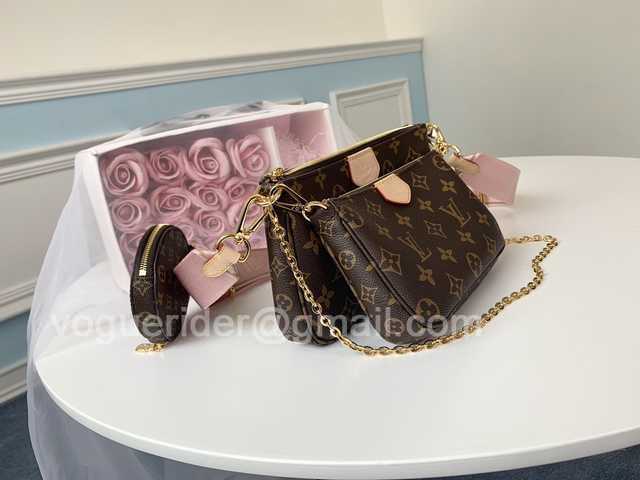 M44813 Multi Pochette Accessories 24 M44813 Multi Pochette Accessories 24