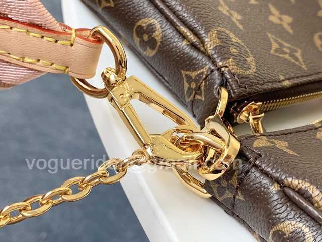 M44813 Multi Pochette Accessories 24 M44813 Multi Pochette Accessories 24