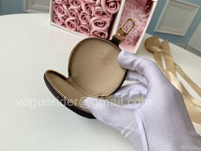 M44813 Multi Pochette Accessories 24 M44813 Multi Pochette Accessories 24