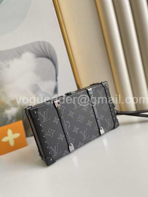 M20249 Wallet Trunk 25 M20249 Wallet Trunk 25