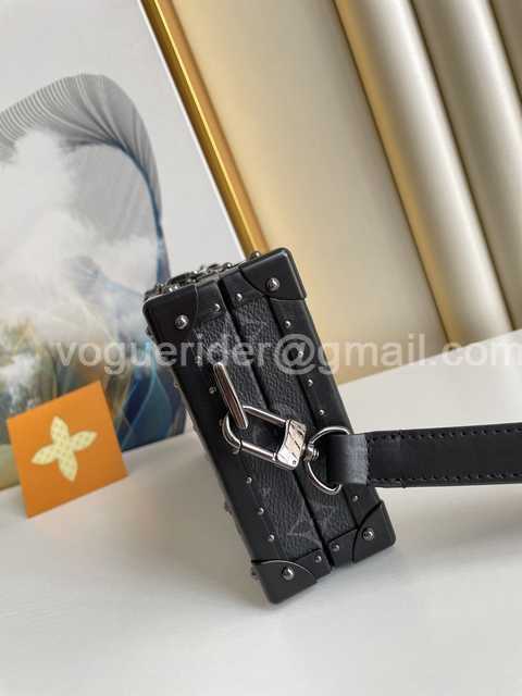 M20249 Wallet Trunk 25 M20249 Wallet Trunk 25