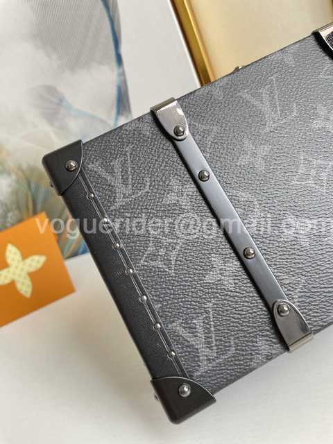 M20249 Wallet Trunk 25 M20249 Wallet Trunk 25