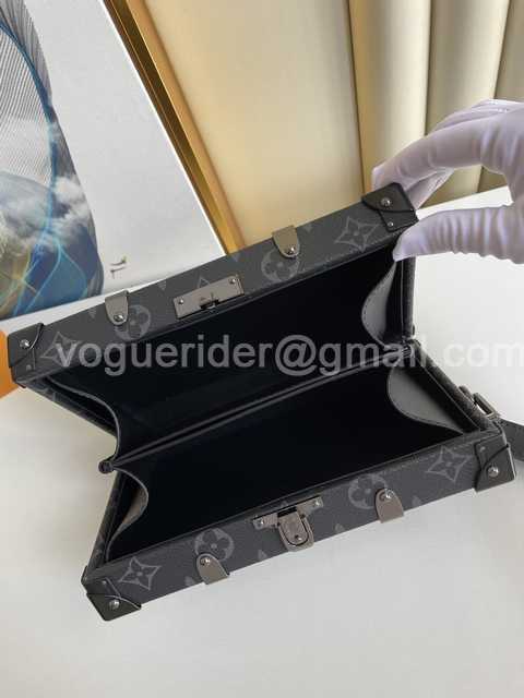 M20249 Wallet Trunk 25 M20249 Wallet Trunk 25