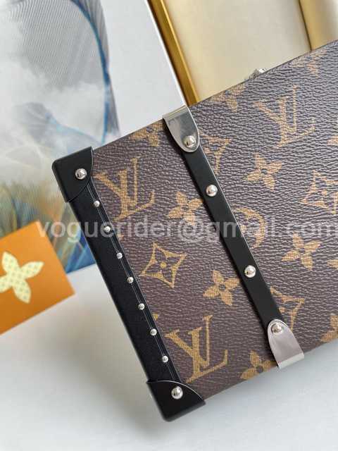 M20250 Wallet Trunk 25