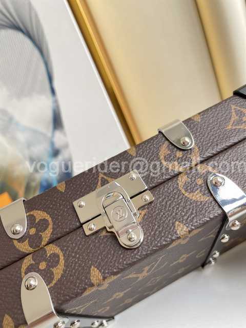 M20250 Wallet Trunk 25