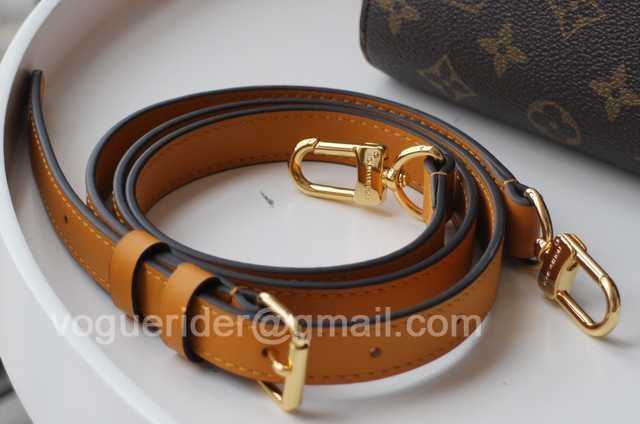 M45409 Fold Tote MM 28 M45409 Fold Tote MM 28