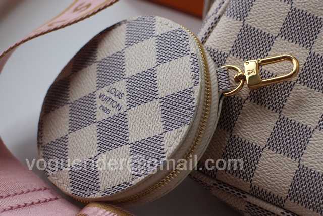 M44813 Multi Pochette Accessories 24