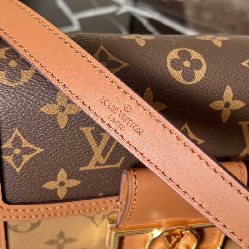 M45959 Dauphine PM 20