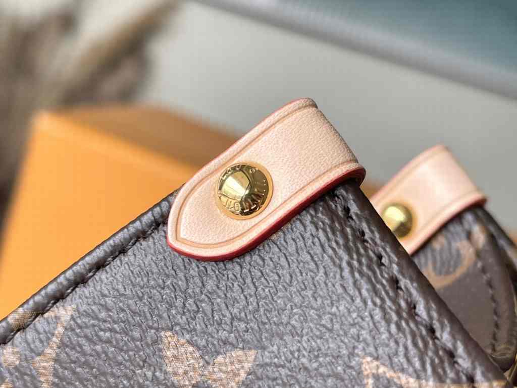 M46467 Lv x YK OnTheGo 25