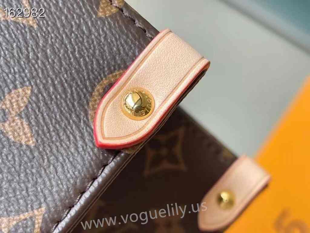 M46466 Lv x YK OnTheGo 35 M46466 Lv x YK OnTheGo 35
