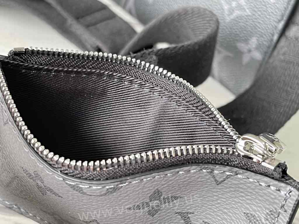 M81124 Gaston Wearable Wallet 22