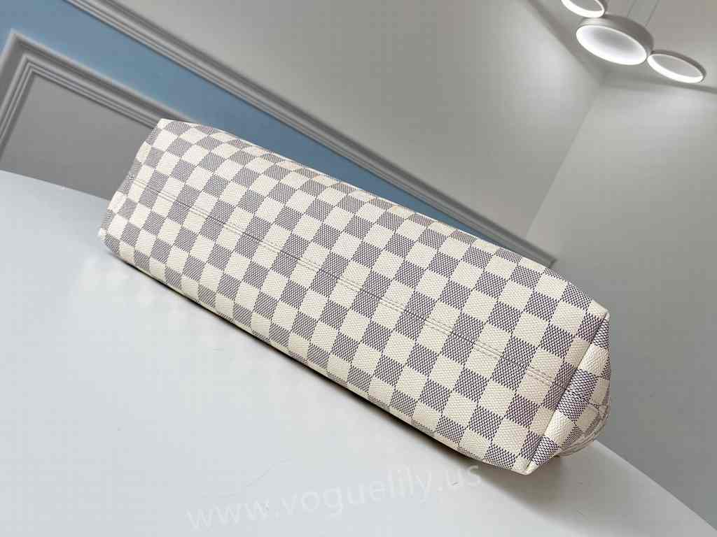 N42233 Graceful MM 41 Pink