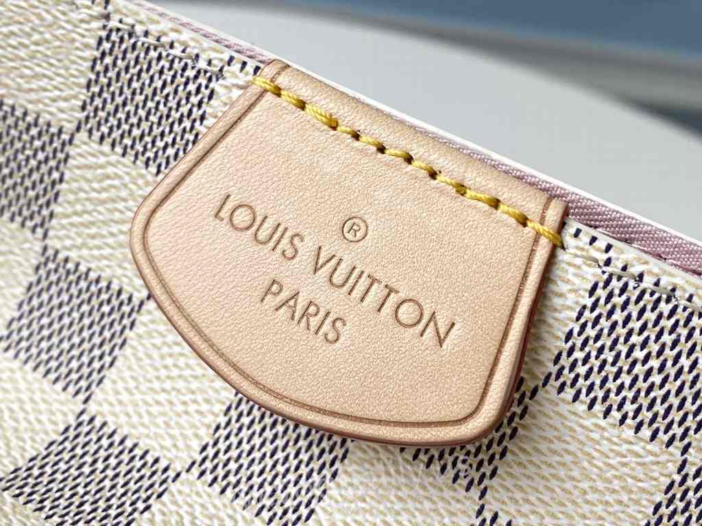 N42233 Graceful MM 41 Pink