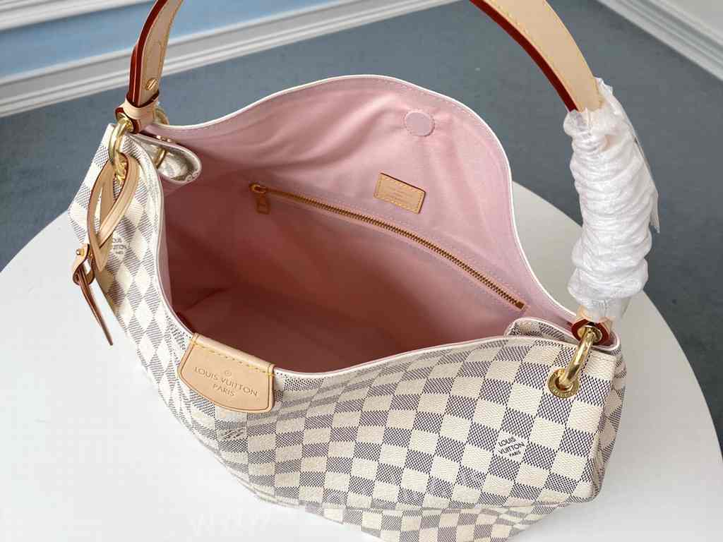 N42233 Graceful MM 41 Pink