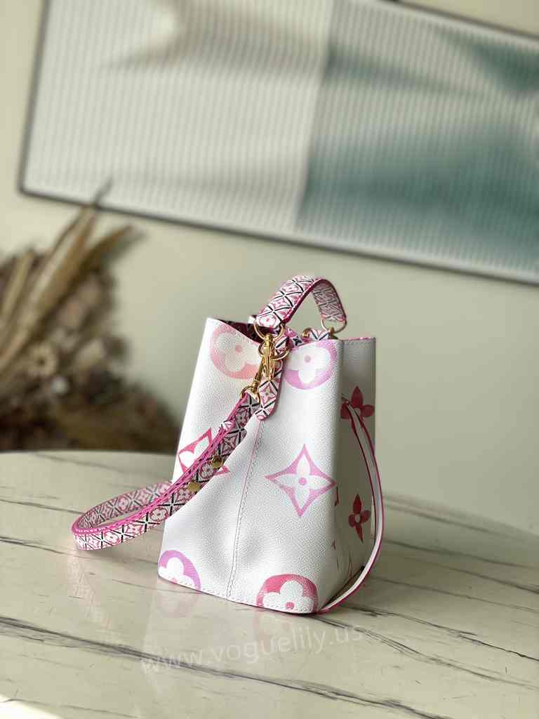 M22986 NeoNoé BB 20