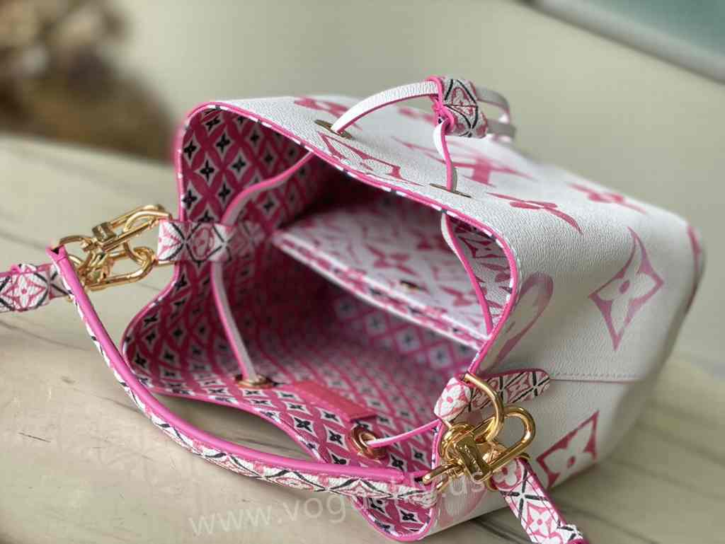 M22986 NeoNoé BB 20