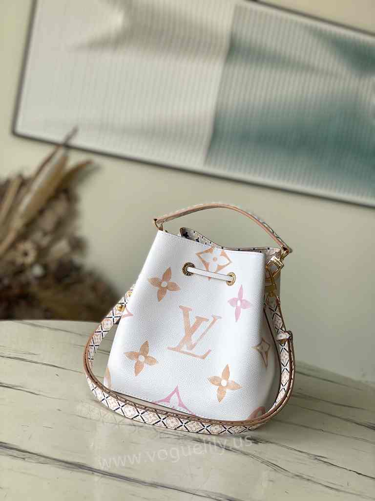 M22985 NeoNoé BB 20 M22985 NeoNoé BB 20