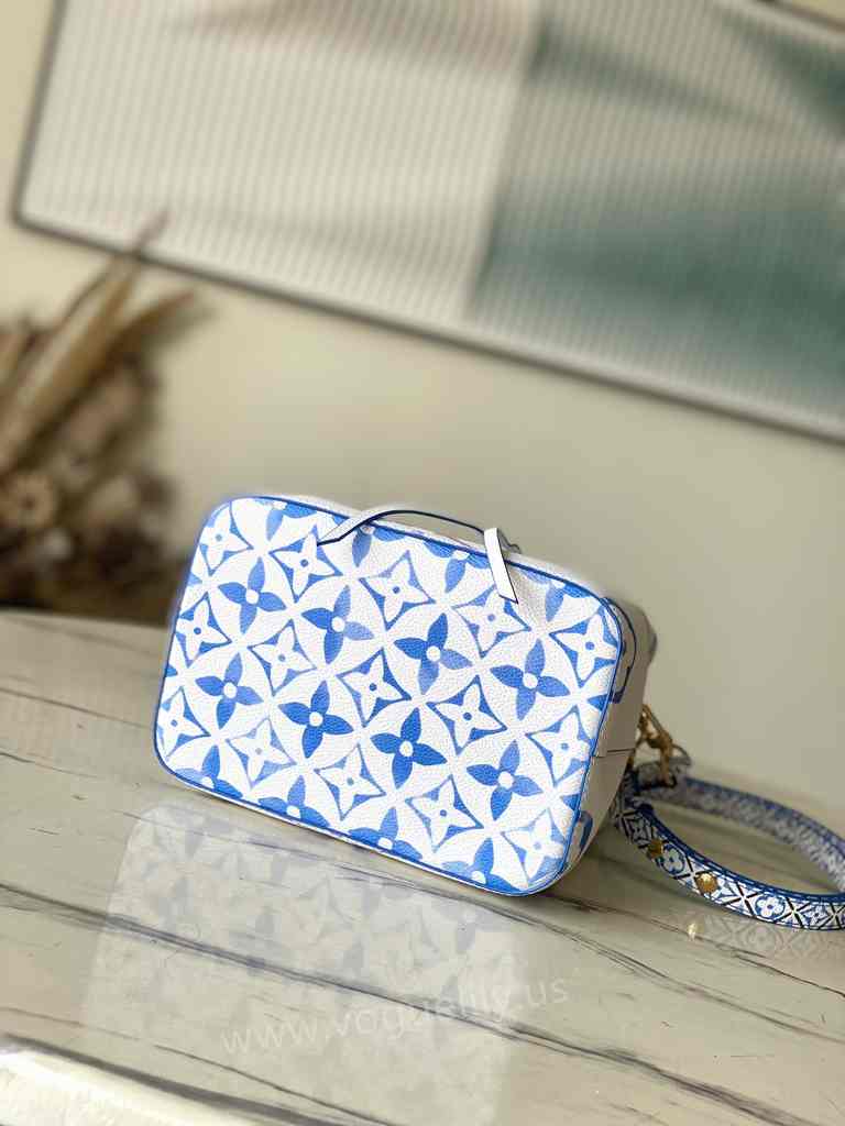 M22986 NeoNoé BB 20