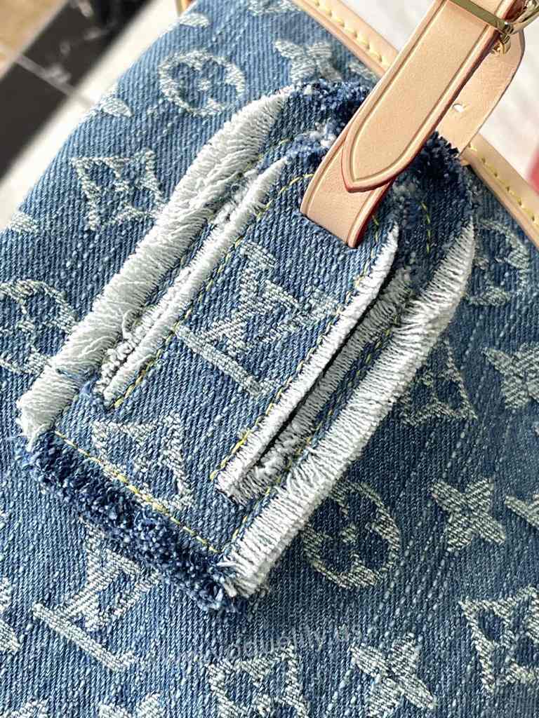 M46855 CarryAll MM 39