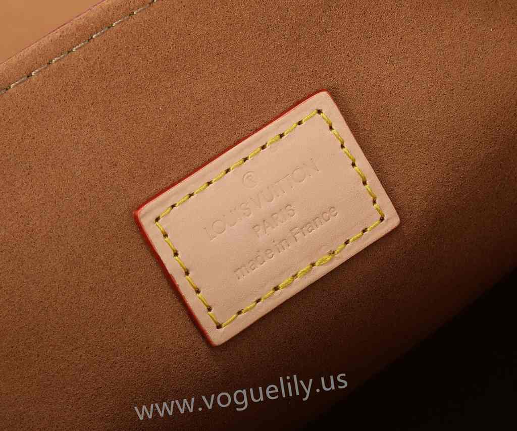 M47149 Dauphine Soft 28