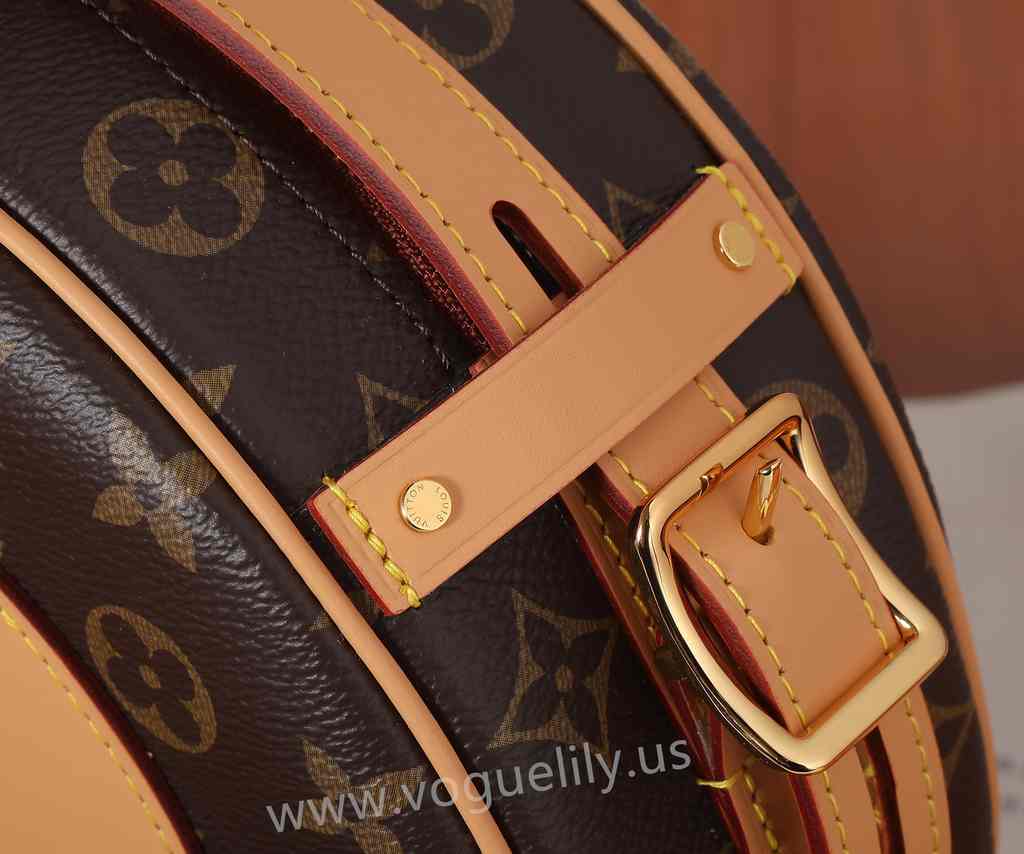 M45647 Boite Chapeau Souple 22