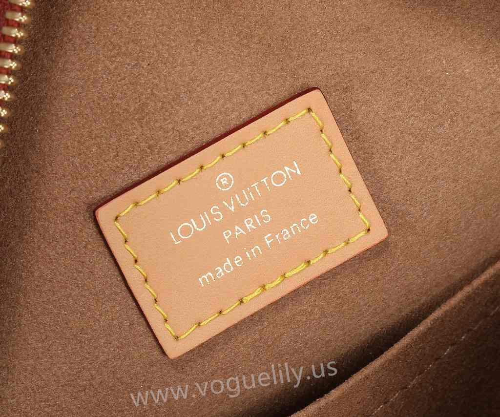 M45647 Boite Chapeau Souple 22
