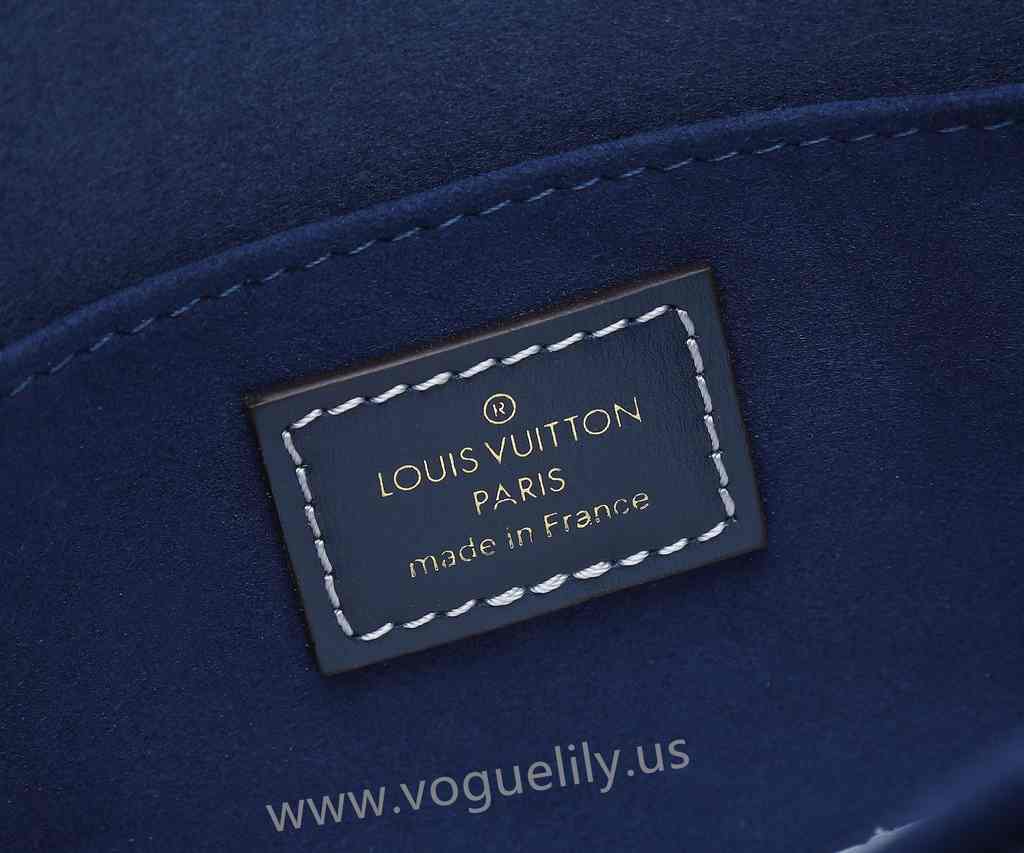 M59631 Dauphine MM 25