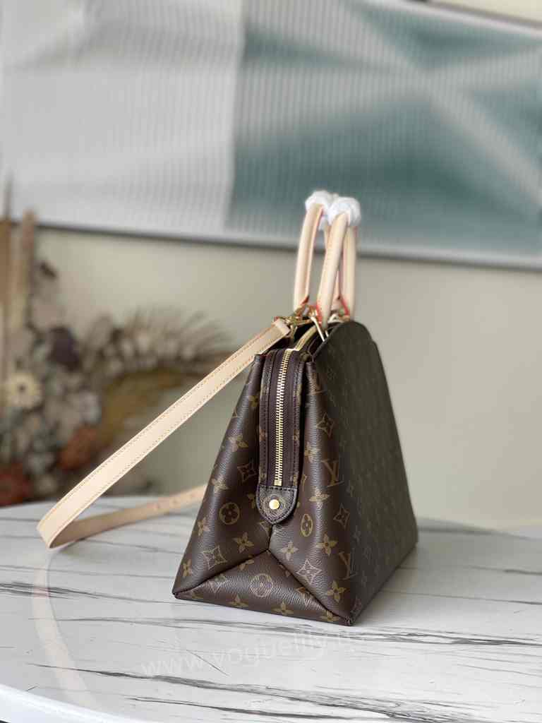 M45898 Grand Palais 34