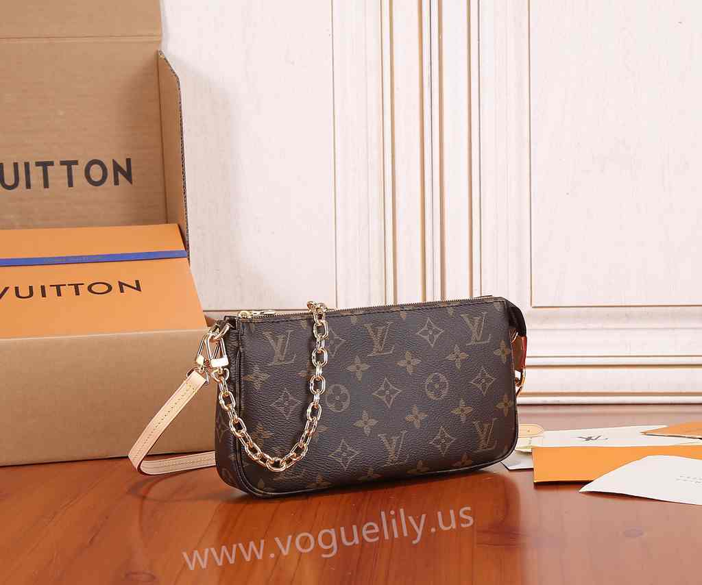 M82766 Pochette Accessoires 23