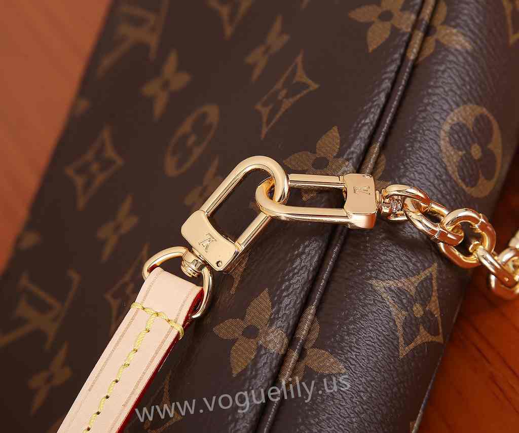 M82766 Pochette Accessoires 23