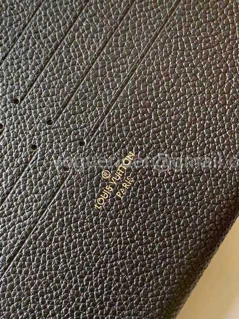 M64065 Pochette Felicie 21