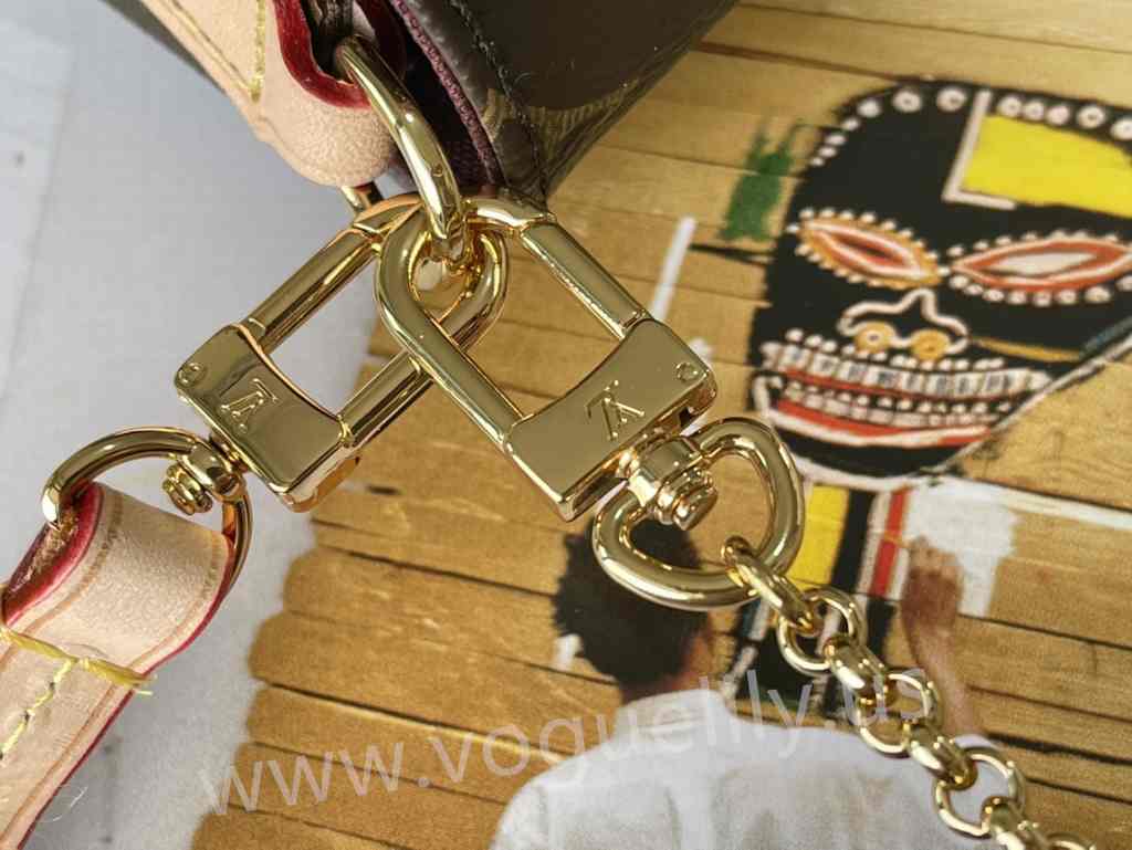 M40718 Pochette Favorite 28