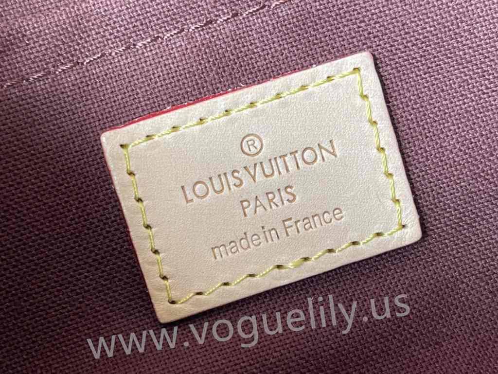 M40718 Pochette Favorite 28