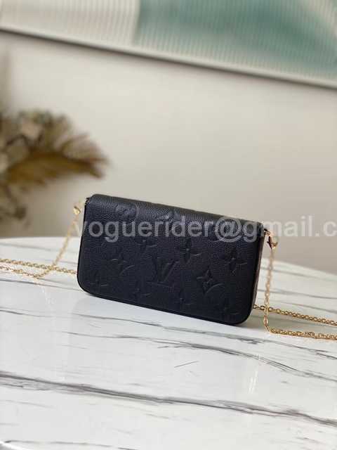 M80697 Pochette Felicie 21 M80697 Pochette Felicie 21