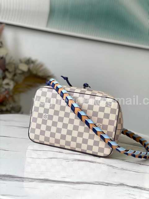 N50042 Neonoe 26 N50042 Neonoe 26