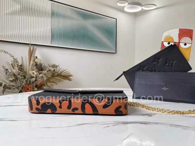 M80697 Pochette Felicie 21 M80697 Pochette Felicie 21