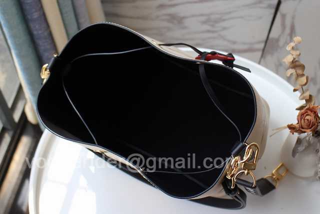 M56888 Crafty Neonoe 26