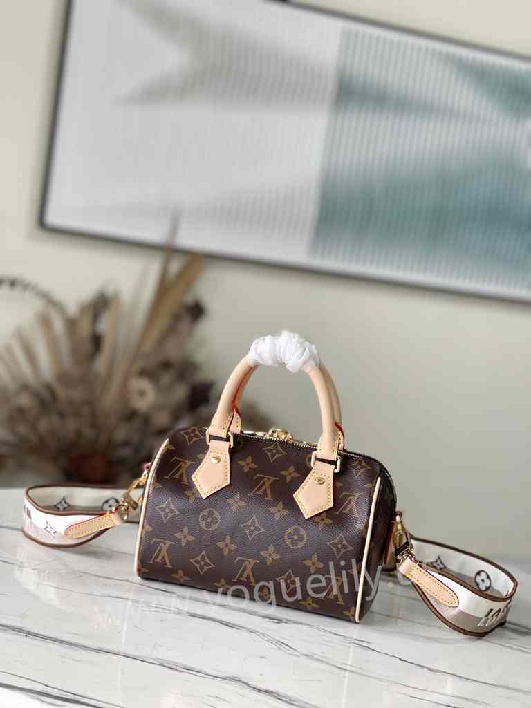 M46222 Speedy Bandouliere 20